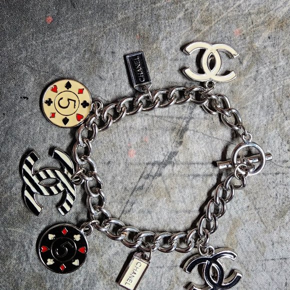 chanel logo charms for bracelets